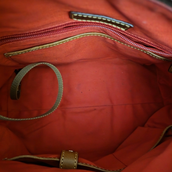 Dooney & Bourke Bristol satchel w/accessories - Picture 4 of 13